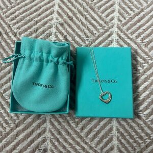 Tiffany&Co. open heart necklace